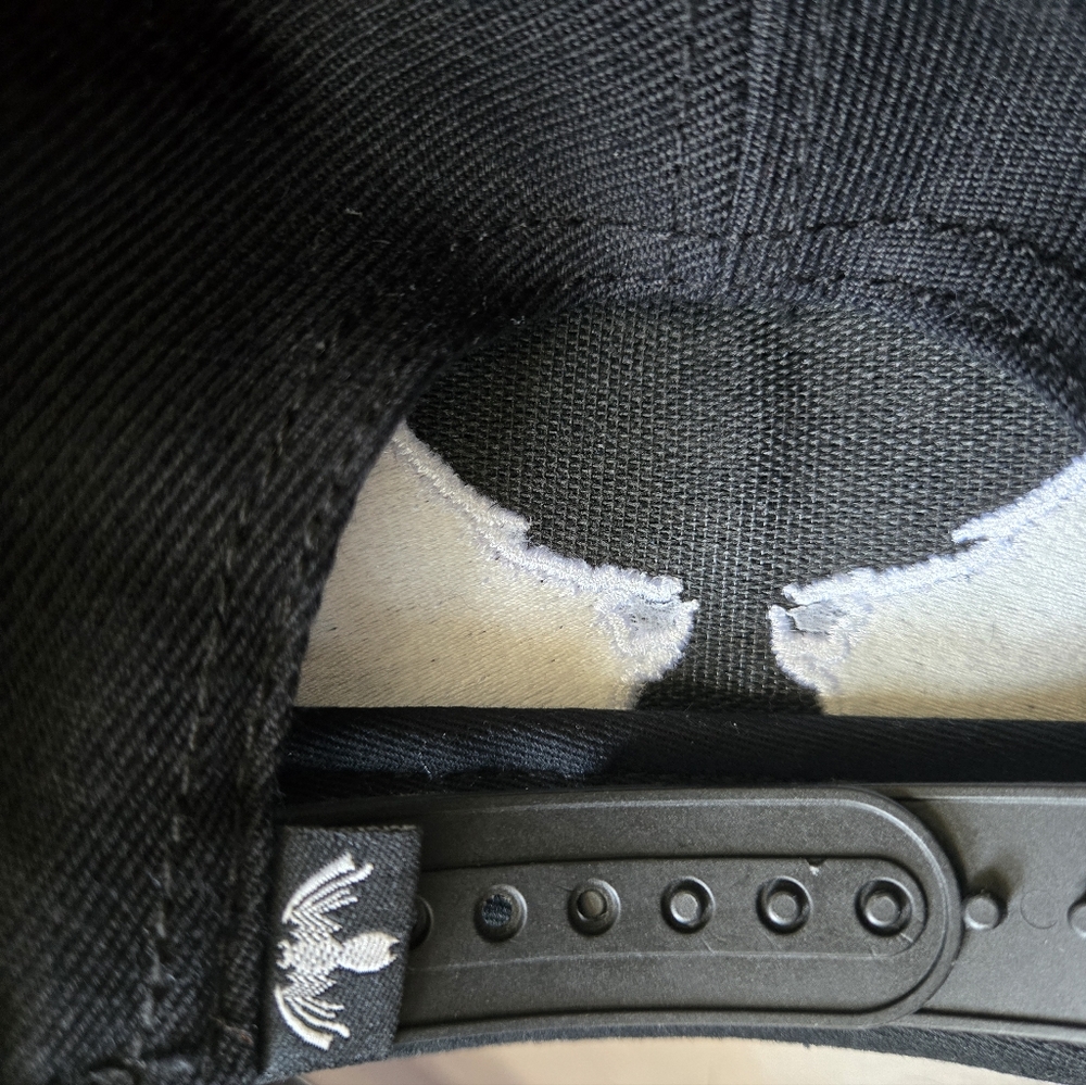 MARVEL Black Bold Graphic Comics/Movie Franchise Baseball Cap - Picture 7 of 8